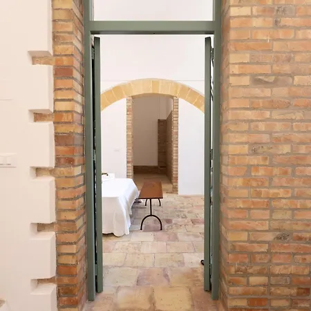 Ancient Arches - Charming House In Apartment